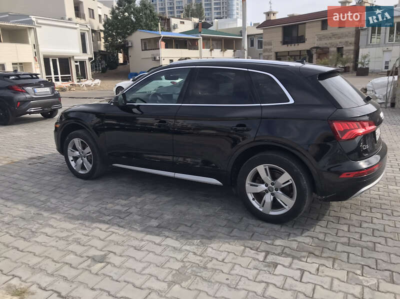 Внедорожник / Кроссовер Audi Q5 2018 в Одессе