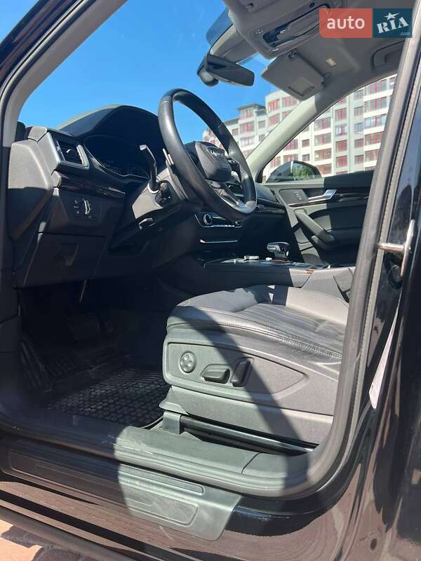 Внедорожник / Кроссовер Audi Q5 2018 в Ивано-Франковске фото 16 Внедорожник / Кроссовер Audi Q5 2018 в Ивано-Франковске