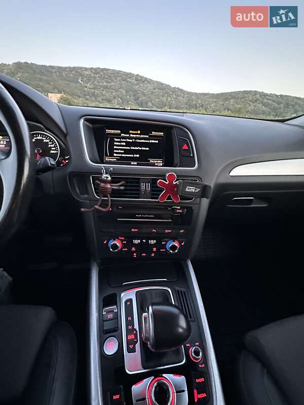 Внедорожник / Кроссовер Audi Q5 2016 в Виноградове