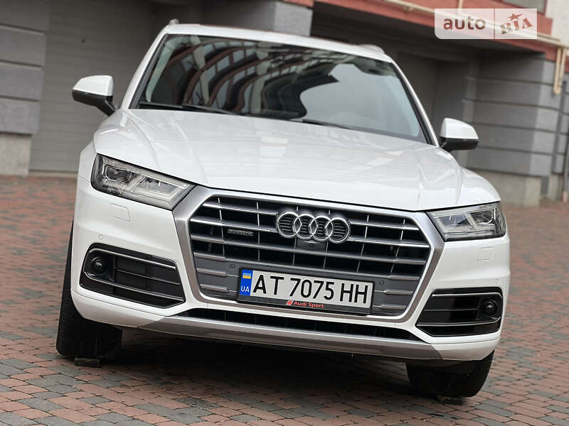 Позашляховик / Кросовер Audi Q5 2017 в Івано-Франківську