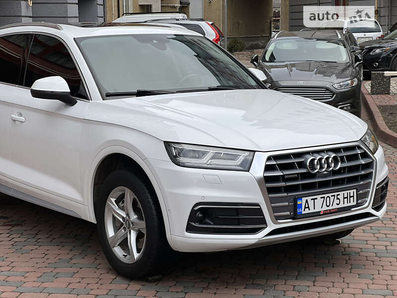 Позашляховик / Кросовер Audi Q5 2017 в Івано-Франківську