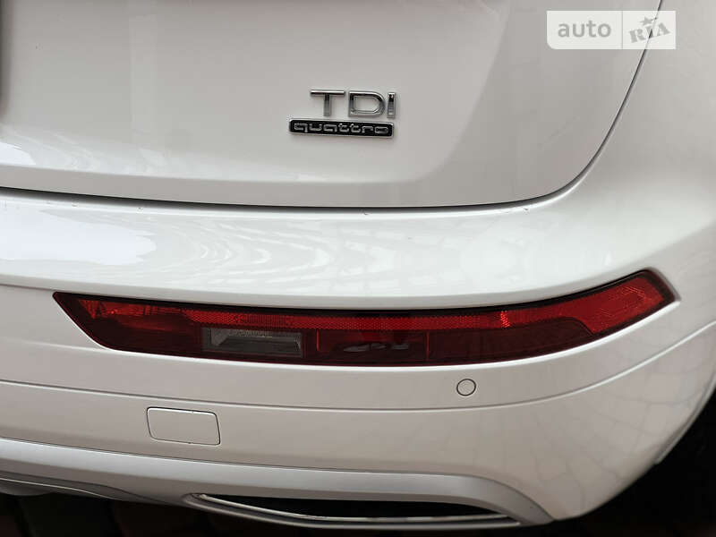 Позашляховик / Кросовер Audi Q5 2017 в Івано-Франківську