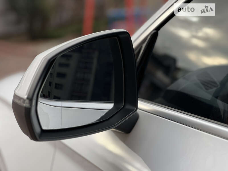 Позашляховик / Кросовер Audi Q5 2017 в Івано-Франківську