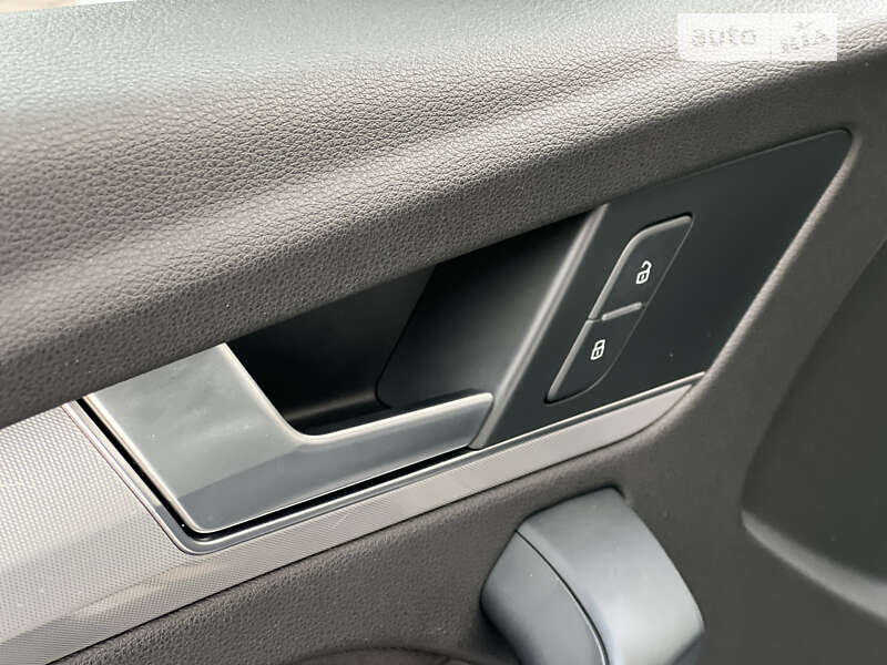 Позашляховик / Кросовер Audi Q5 2017 в Івано-Франківську