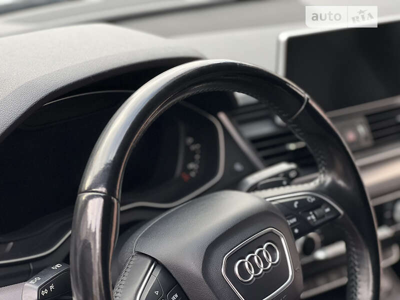 Позашляховик / Кросовер Audi Q5 2017 в Івано-Франківську