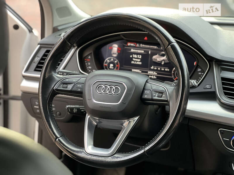 Позашляховик / Кросовер Audi Q5 2017 в Івано-Франківську