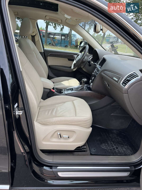 Внедорожник / Кроссовер Audi Q5 2014 в Ровно