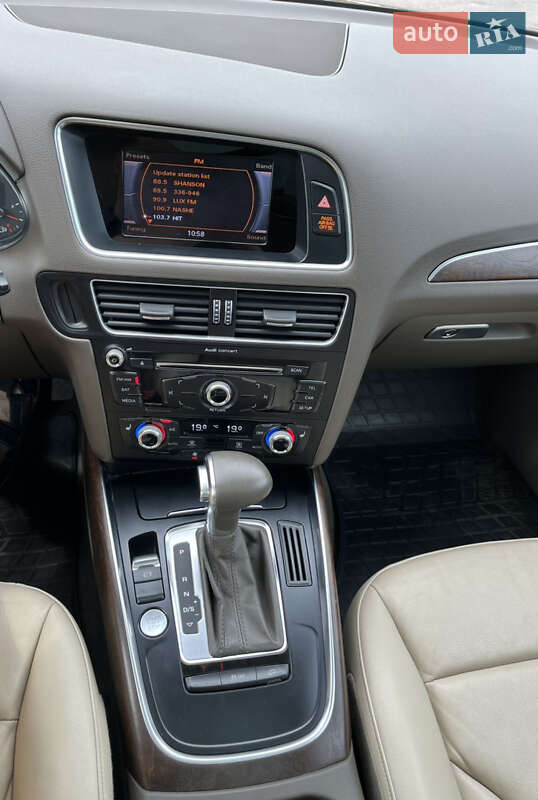 Внедорожник / Кроссовер Audi Q5 2014 в Ровно