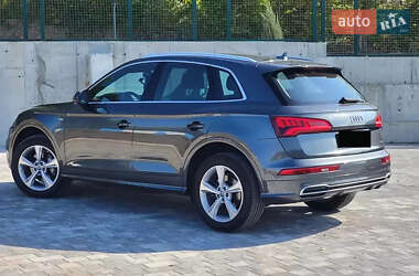 Внедорожник / Кроссовер Audi Q5 2017 в Киеве