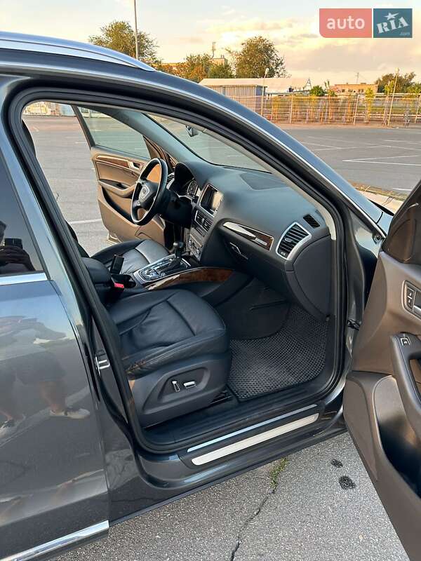 Позашляховик / Кросовер Audi Q5 2015 в Дніпрі