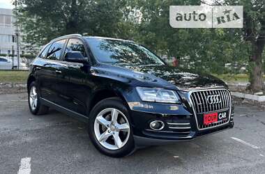 Внедорожник / Кроссовер Audi Q5 2016 в 