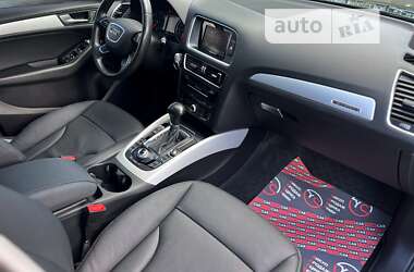 Внедорожник / Кроссовер Audi Q5 2016 в 