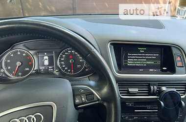 Внедорожник / Кроссовер Audi Q5 2016 в 