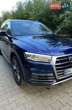 Внедорожник / Кроссовер Audi Q5 2018 в 
