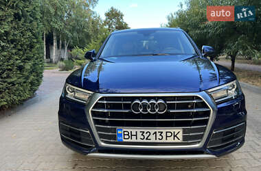 Внедорожник / Кроссовер Audi Q5 2018 в 