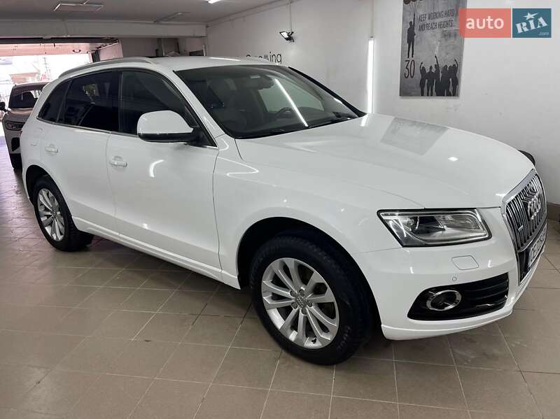 Внедорожник / Кроссовер Audi Q5 2013 в Черновцах