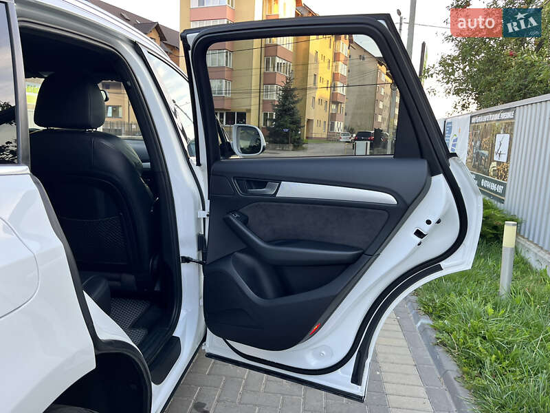 Внедорожник / Кроссовер Audi Q5 2013 в Черновцах