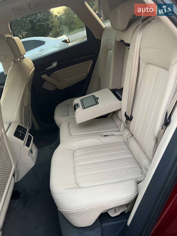 Позашляховик / Кросовер Audi Q5 2020 в Харкові