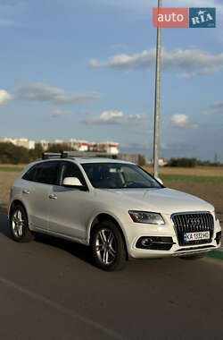 Внедорожник / Кроссовер Audi Q5 2015 в 