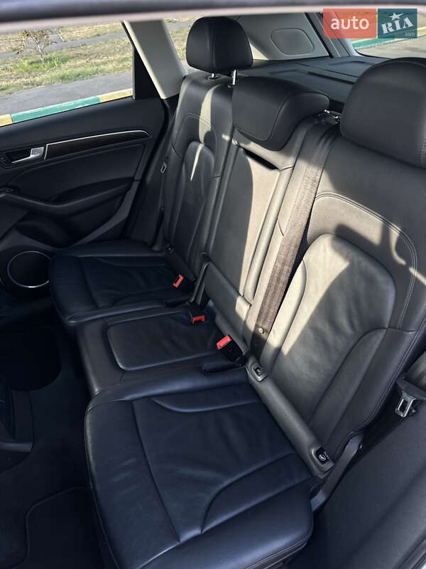 Внедорожник / Кроссовер Audi Q5 2015 в Киеве