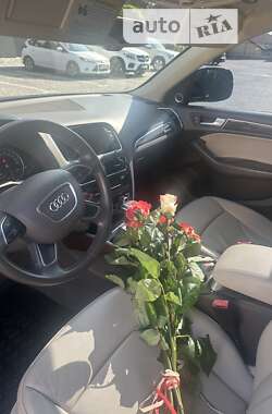 Позашляховик / Кросовер Audi Q5 2015 в 