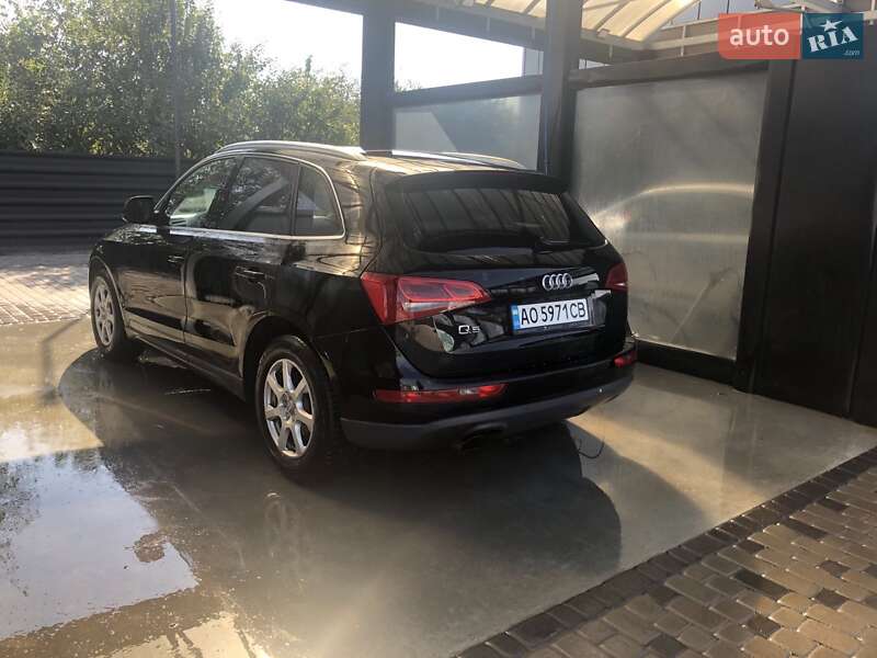 Внедорожник / Кроссовер Audi Q5 2013 в Берегово