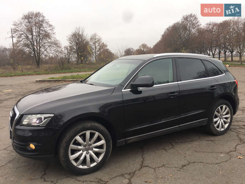 Внедорожник / Кроссовер Audi Q5 2009 в Владимире