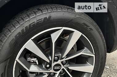 Внедорожник / Кроссовер Audi Q5 2021 в 