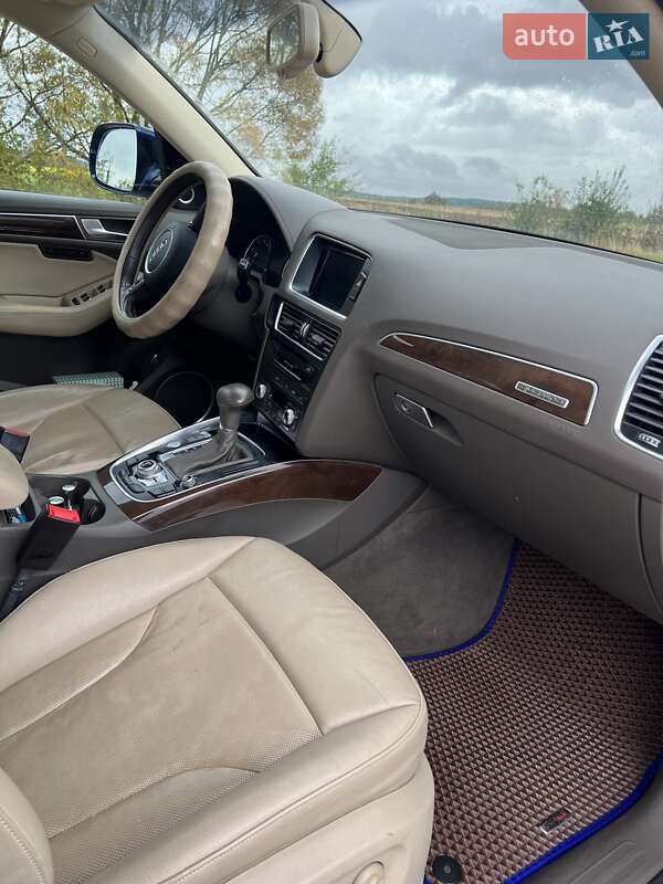 Позашляховик / Кросовер Audi Q5 2015 в Львові