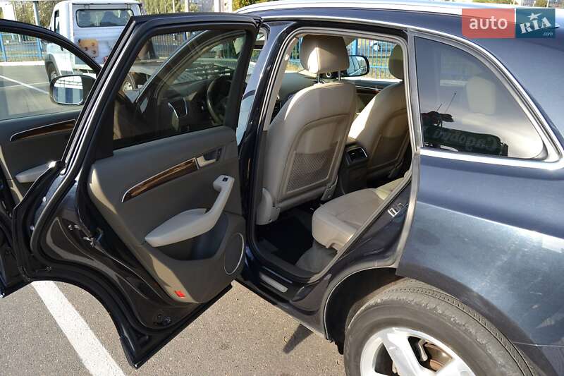 Позашляховик / Кросовер Audi Q5 2012 в Черкасах