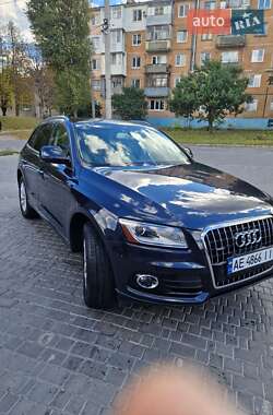 Внедорожник / Кроссовер Audi Q5 2015 в Каменском