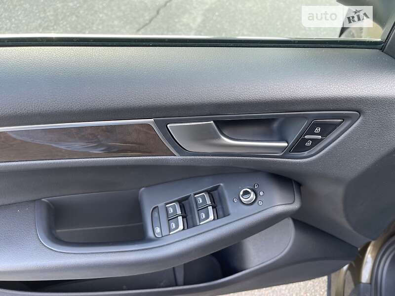 Позашляховик / Кросовер Audi Q5 2012 в Києві