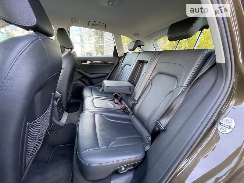 Позашляховик / Кросовер Audi Q5 2012 в Києві