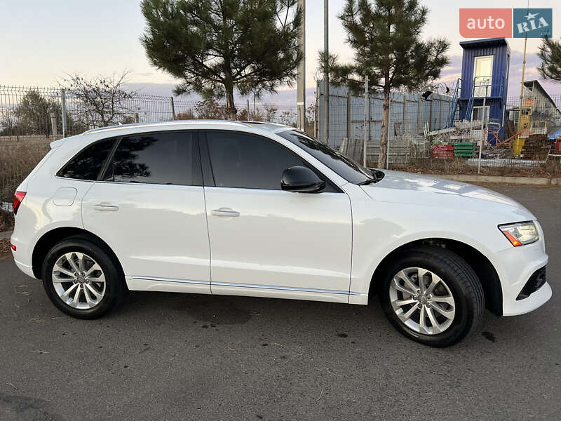 Внедорожник / Кроссовер Audi Q5 2015 в Одессе