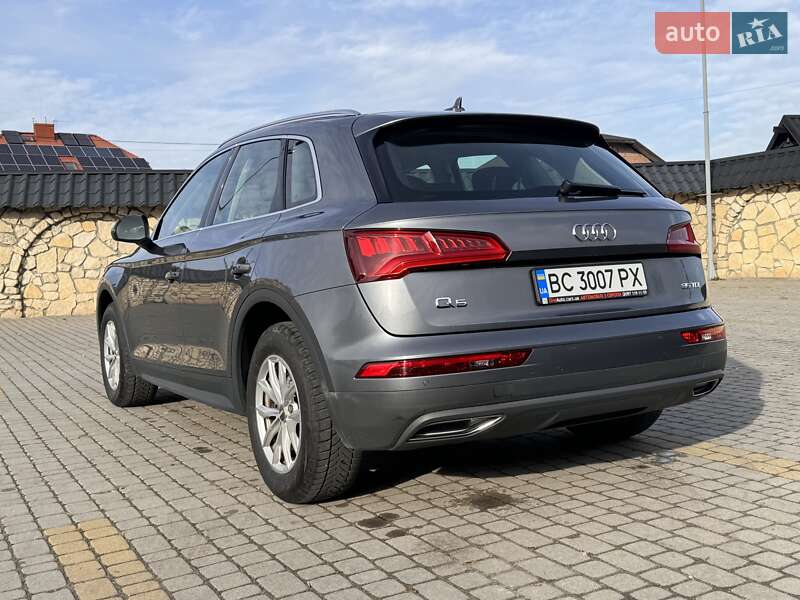 Внедорожник / Кроссовер Audi Q5 2020 в Львове