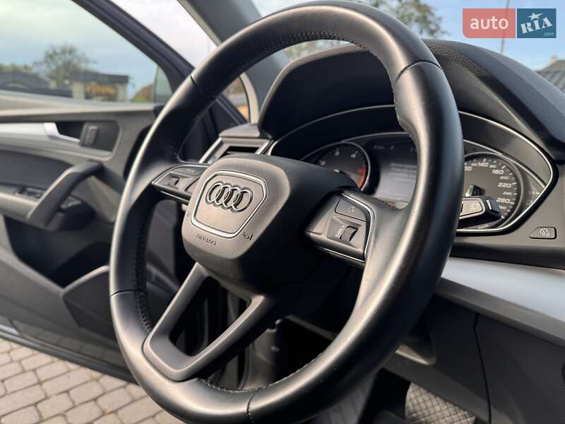 Внедорожник / Кроссовер Audi Q5 2020 в Львове