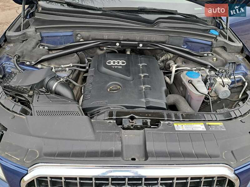 Внедорожник / Кроссовер Audi Q5 2016 в Ровно