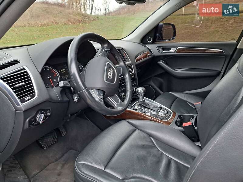 Внедорожник / Кроссовер Audi Q5 2016 в Ровно
