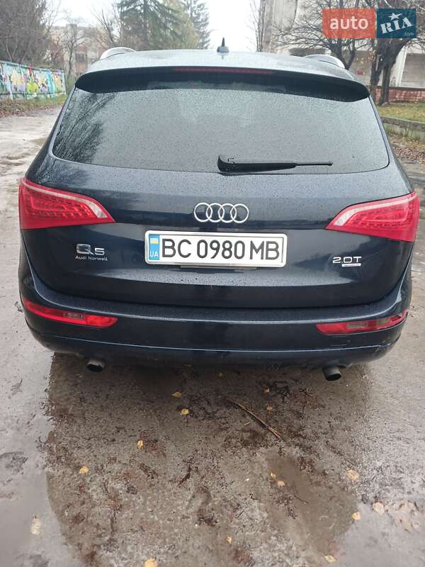 Внедорожник / Кроссовер Audi Q5 2011 в Львове