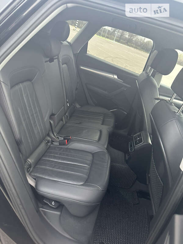 Внедорожник / Кроссовер Audi Q5 2017 в Виннице