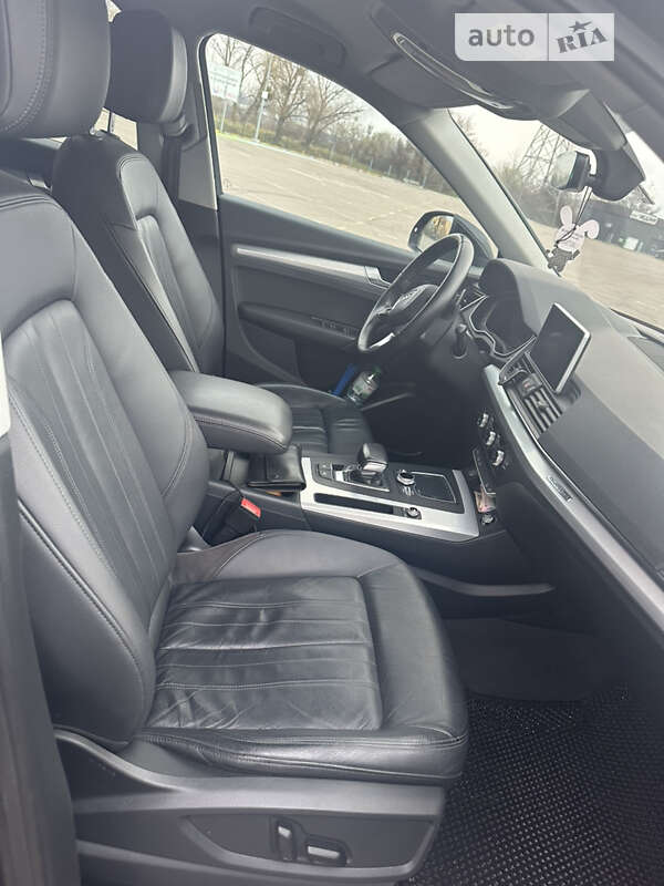 Внедорожник / Кроссовер Audi Q5 2017 в Виннице