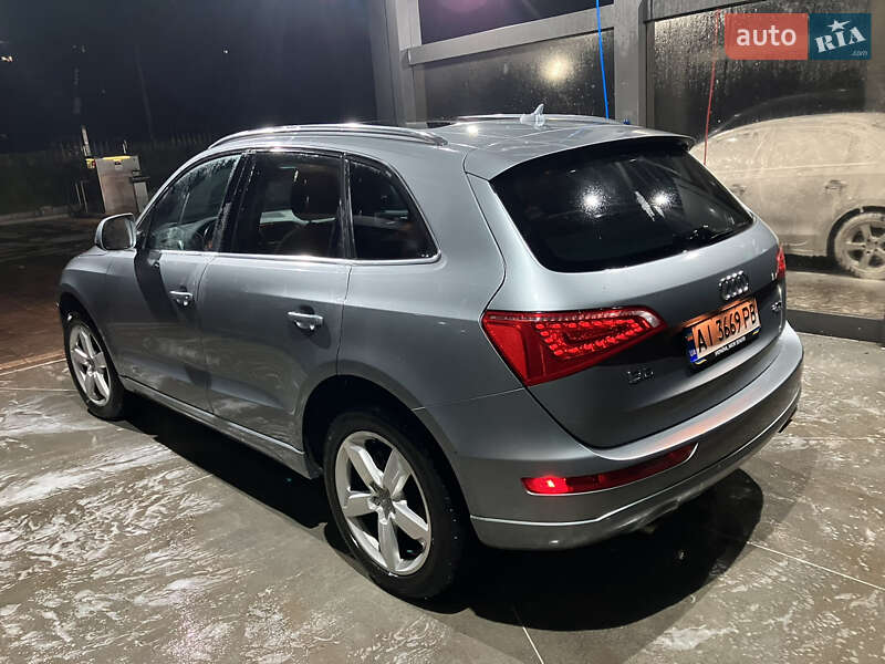 Внедорожник / Кроссовер Audi Q5 2010 в Дрогобыче