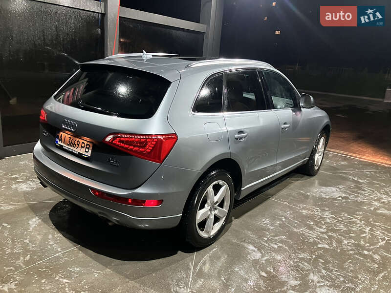 Внедорожник / Кроссовер Audi Q5 2010 в Дрогобыче
