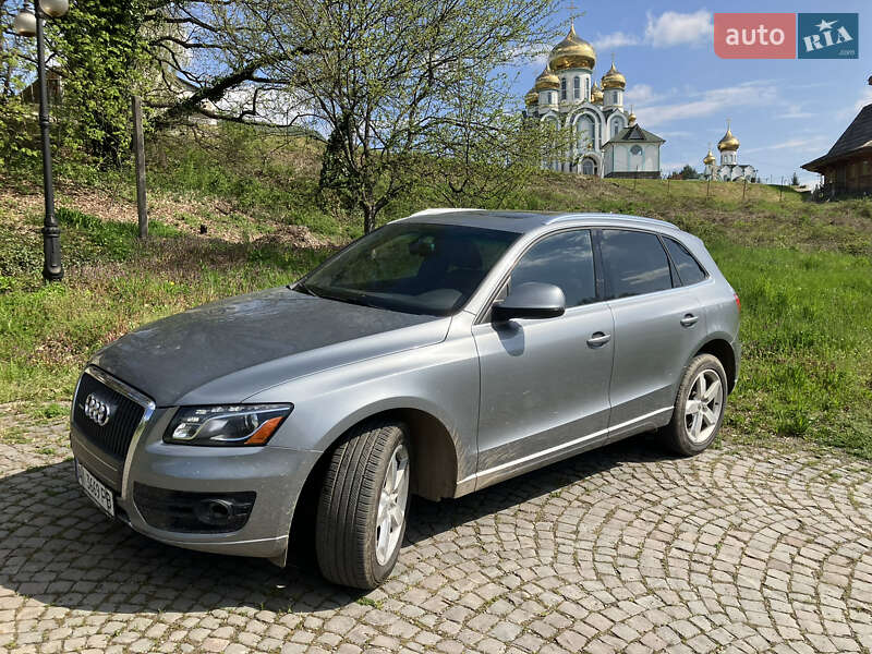 Внедорожник / Кроссовер Audi Q5 2010 в Дрогобыче