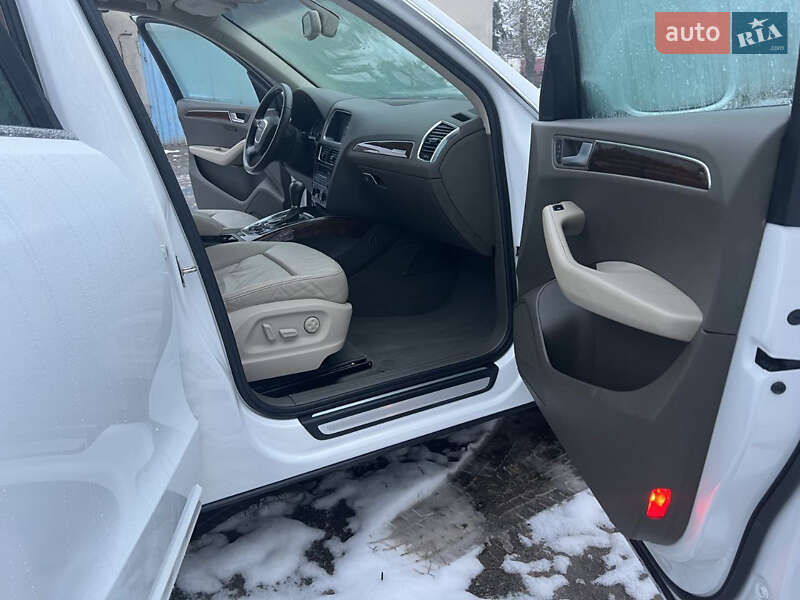 Внедорожник / Кроссовер Audi Q5 2011 в Копычинце