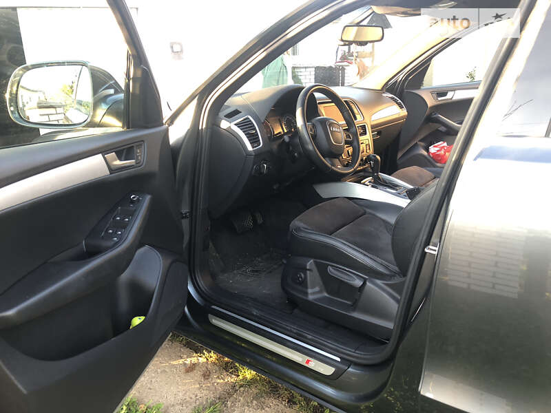 Позашляховик / Кросовер Audi Q5 2010 в Долині фото 9 Позашляховик / Кросовер Audi Q5 2010 в Долині