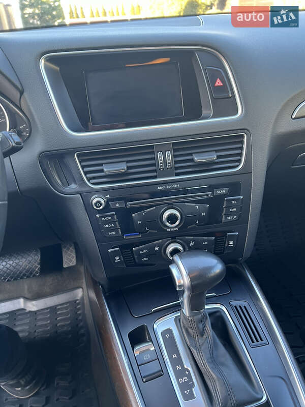 Внедорожник / Кроссовер Audi Q5 2015 в Львове