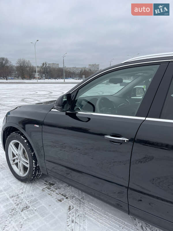 Внедорожник / Кроссовер Audi Q5 2016 в Харькове
