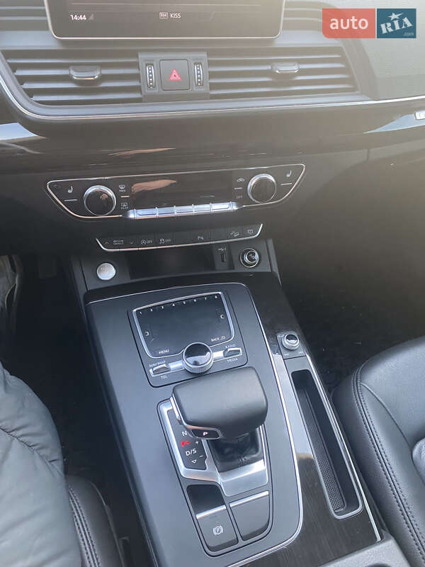 Внедорожник / Кроссовер Audi Q5 2018 в Львове