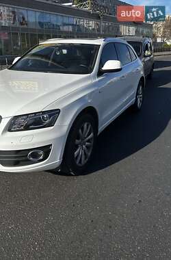 Внедорожник / Кроссовер Audi Q5 2011 в Киеве